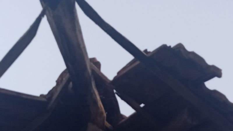 Срутен покрив има нужда от спешен ремонт | Сайт за дарения | Дарителски кампании | Без комисионна
